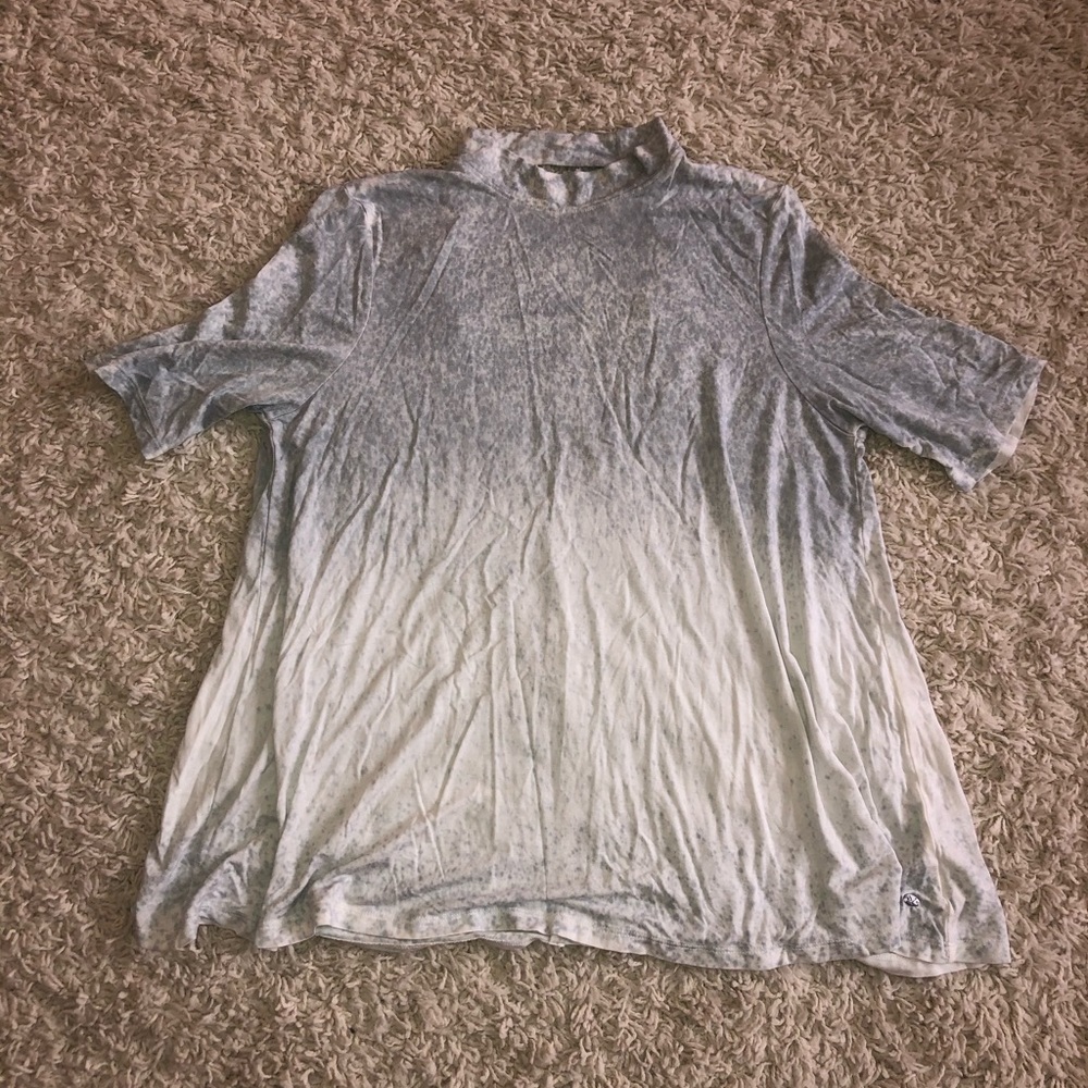 American Eagle shirt